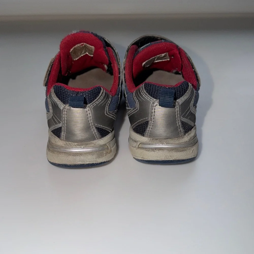 Tsukihoshi Kids Navy and Red Athletic Sneakers